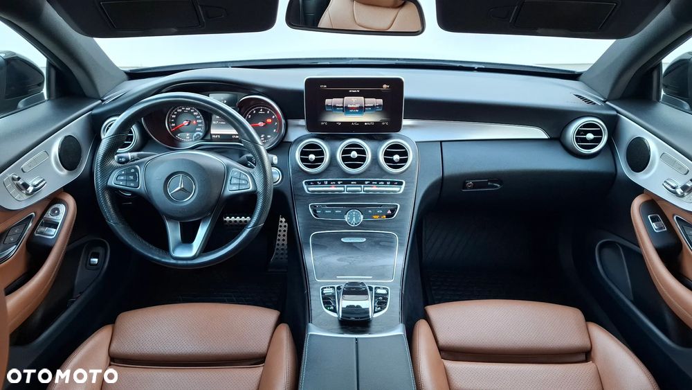 Mercedes-Benz Klasa C 300 9G-TRONIC AMG Line - 20