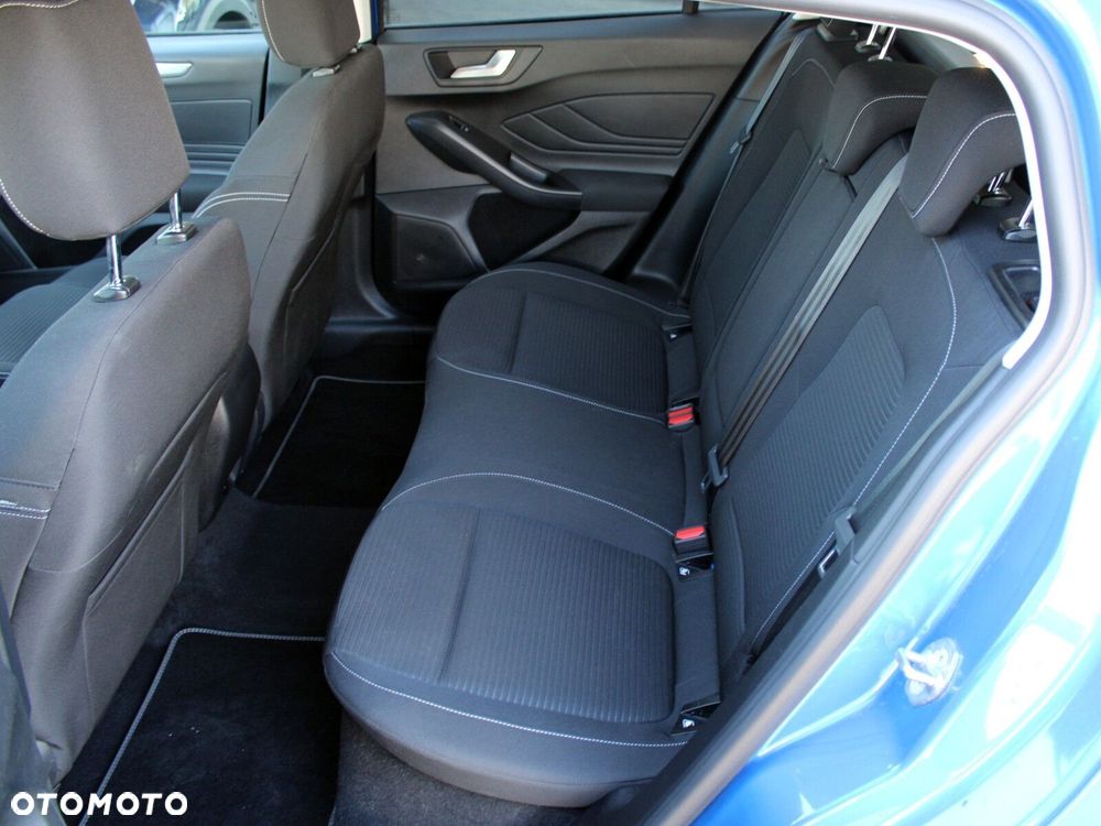 Ford Focus 1.0 EcoBoost Titanium X - 13