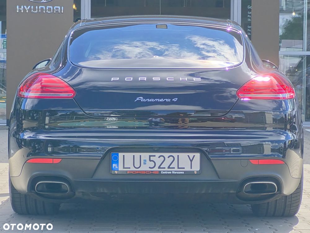 Porsche Panamera 4 Edition - 4