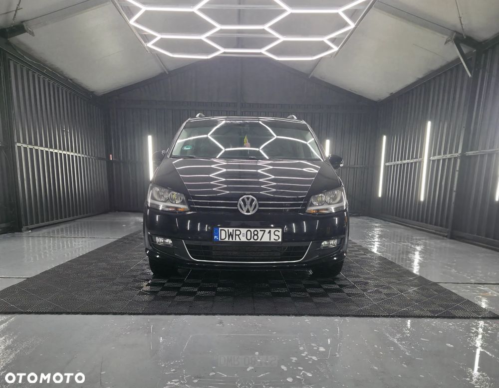 Volkswagen Sharan 2.0 TDI Comfortline DSG - 2