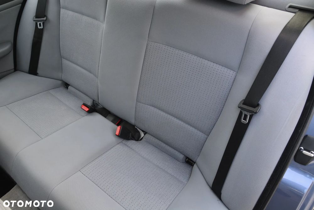 BMW Seria 3 318i - 25