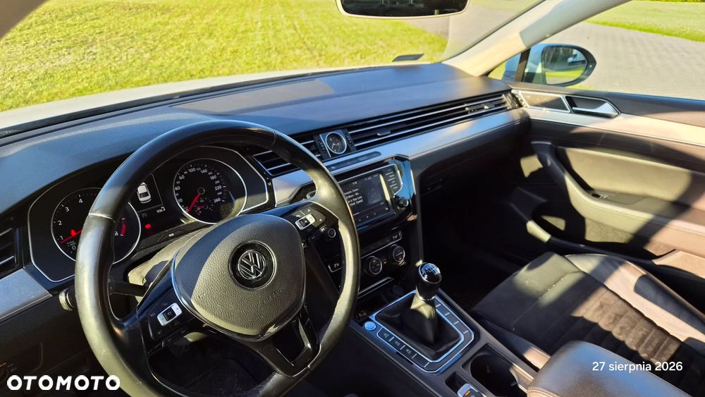 Volkswagen Passat - 7