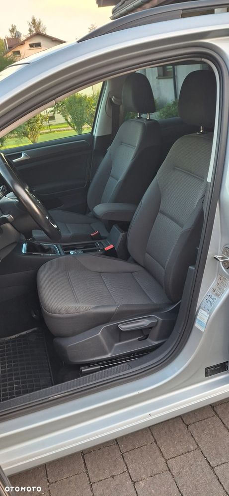 Volkswagen Golf - 12