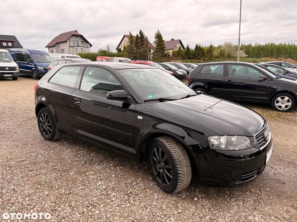Audi A3 3-drzwiowe 1.6 FSI S Line Sportpaket plus - 10