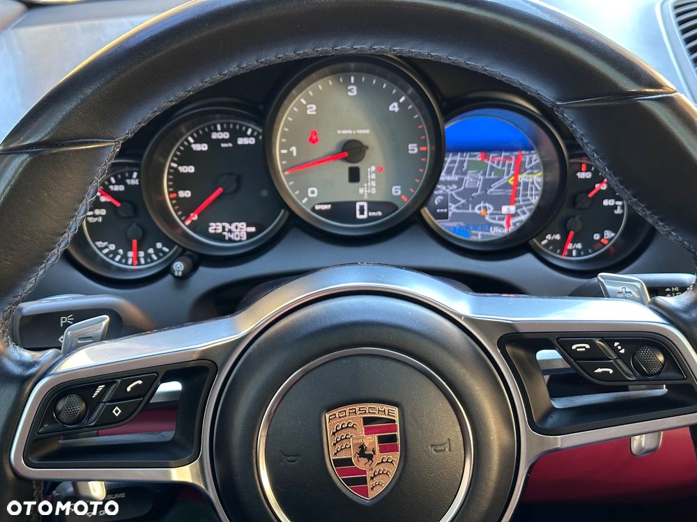 Porsche Cayenne S Diesel - 18