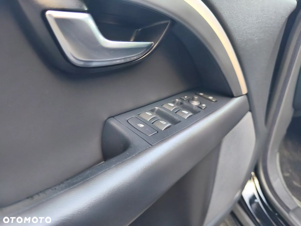 Volvo V70 D3 Momentum - 11