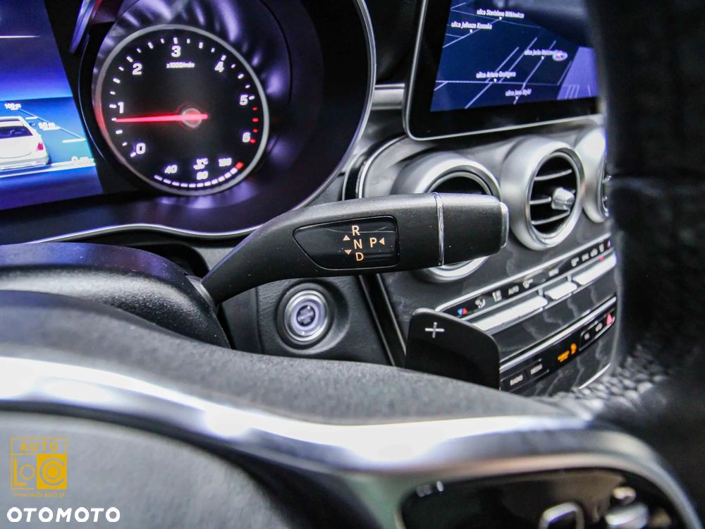 Mercedes-Benz Klasa C 300 d 9G-TRONIC Avantgarde - 26