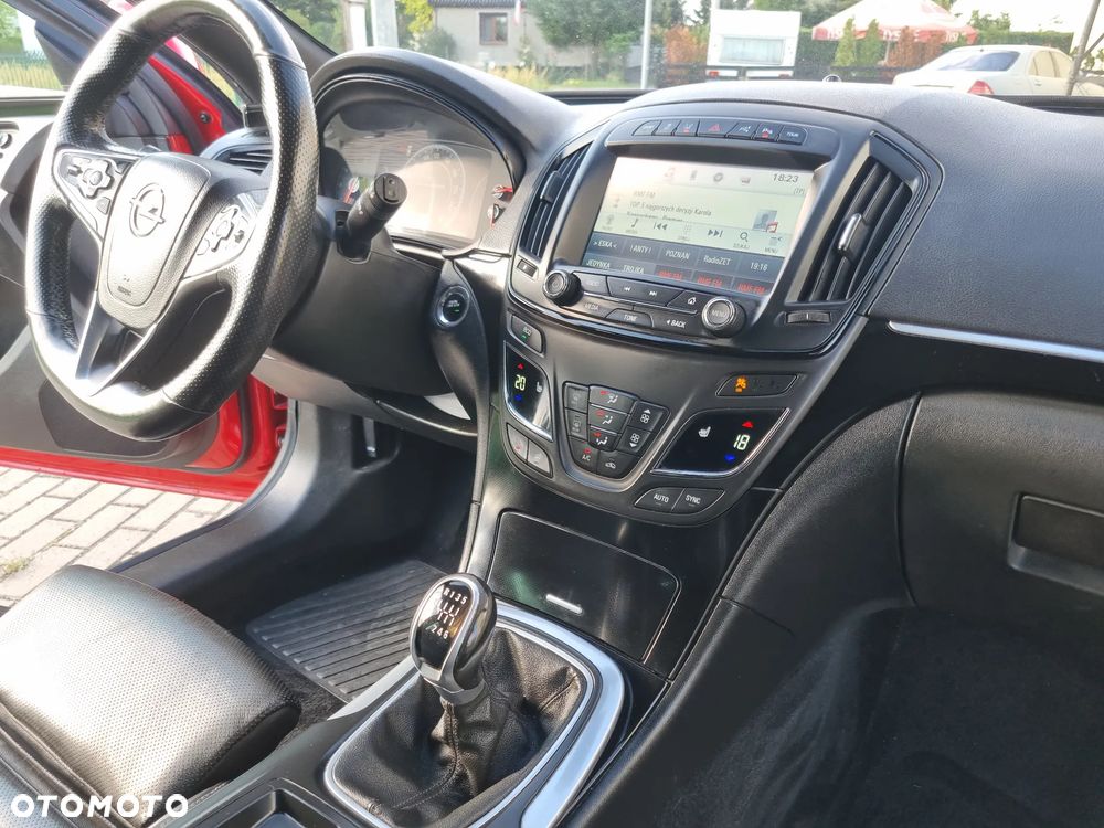 Opel Insignia - 23