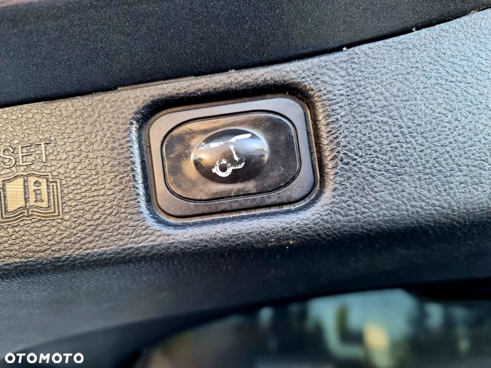 Ford Galaxy 2.0 EcoBlue Titanium - 24