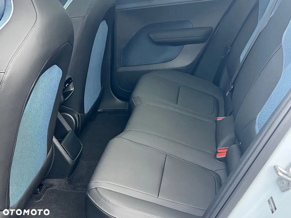 Volvo EX30 Twin Motor Performance AWD Ultra - 18