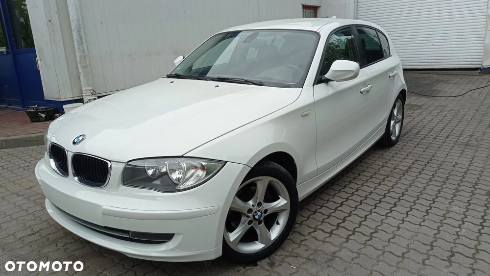 BMW Seria 1 116i - 30