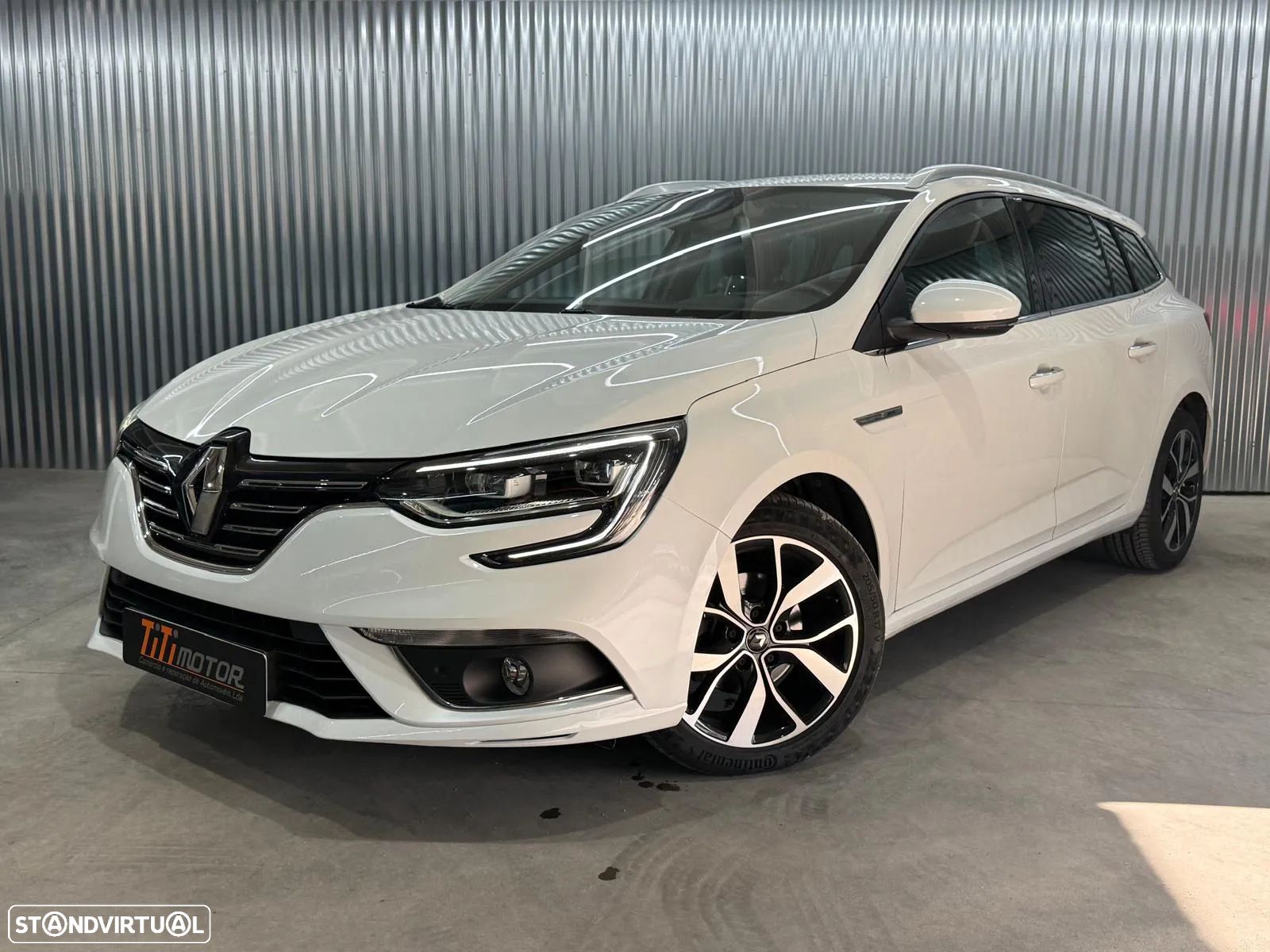 Renault Mégane Sport Tourer 1.5 Blue dCi Bose Edition - 1