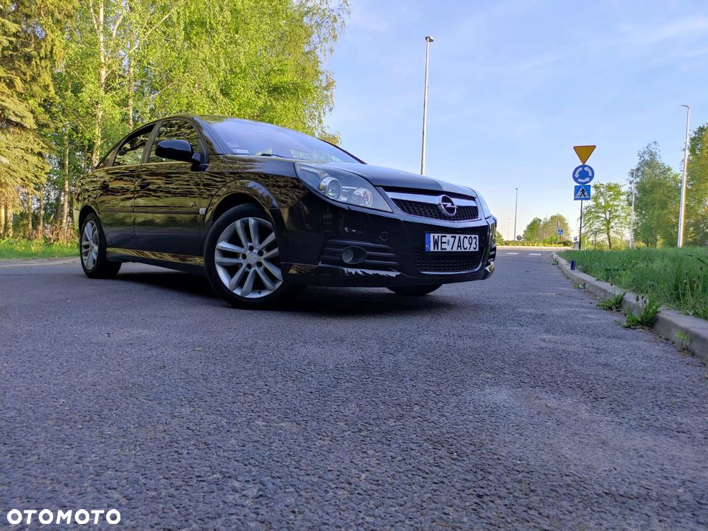 Opel Vectra 1.9 CDTI Sport / GTS - 18