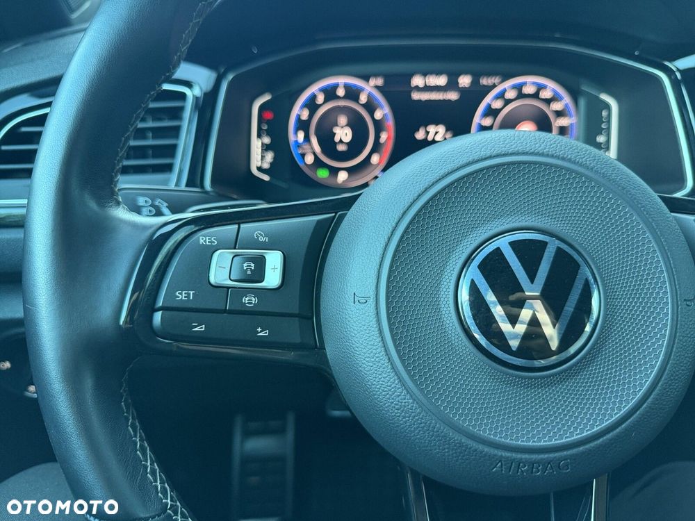 Volkswagen T-Roc - 17