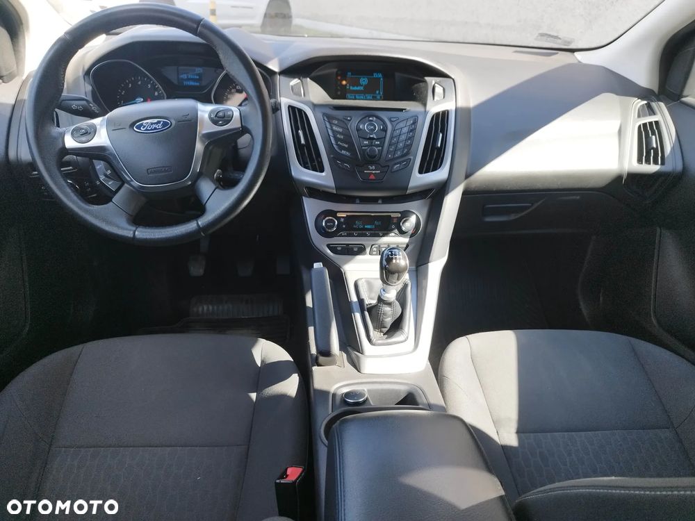 Ford Focus 1.6 EcoBoost Trend Sport - 16