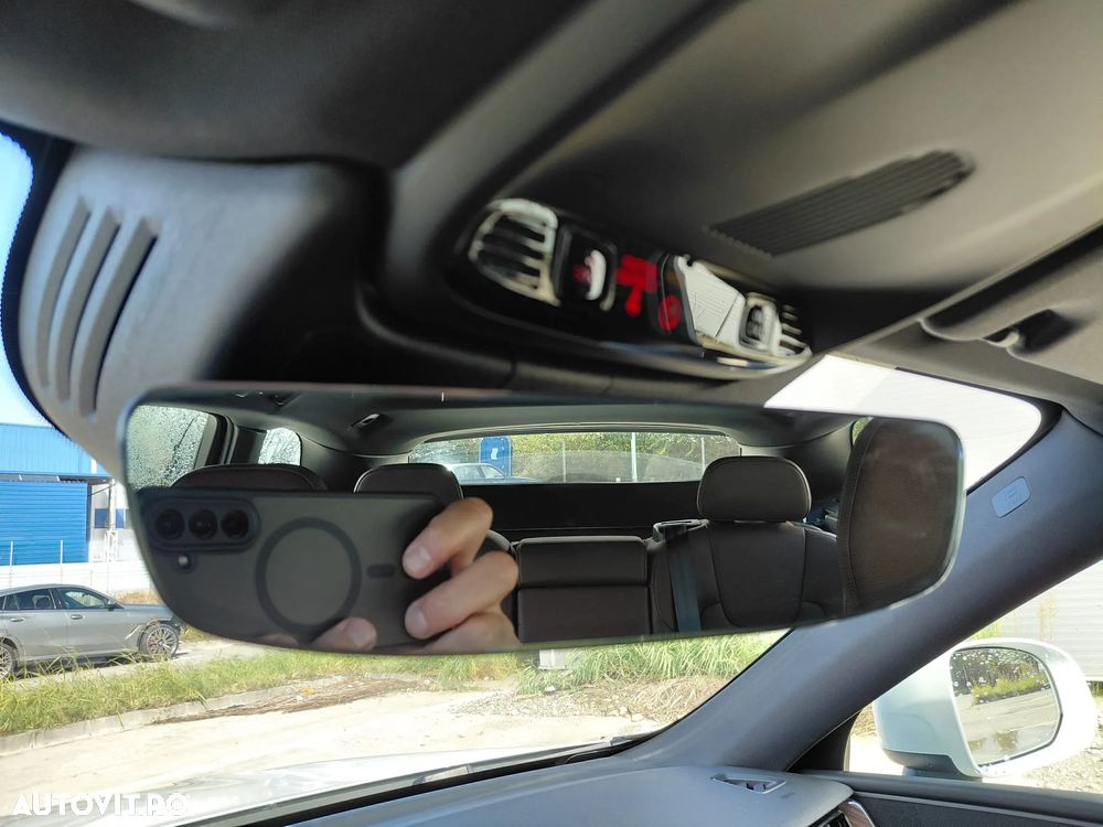 Volvo XC 60 B4 MHEV AT8 AWD Momentum Pro - 14