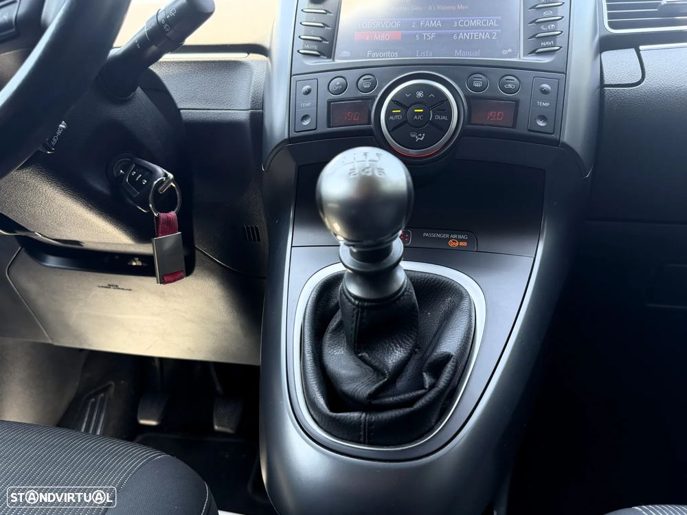 Toyota Verso 1.6 D-4D Comfort+GPS - 24
