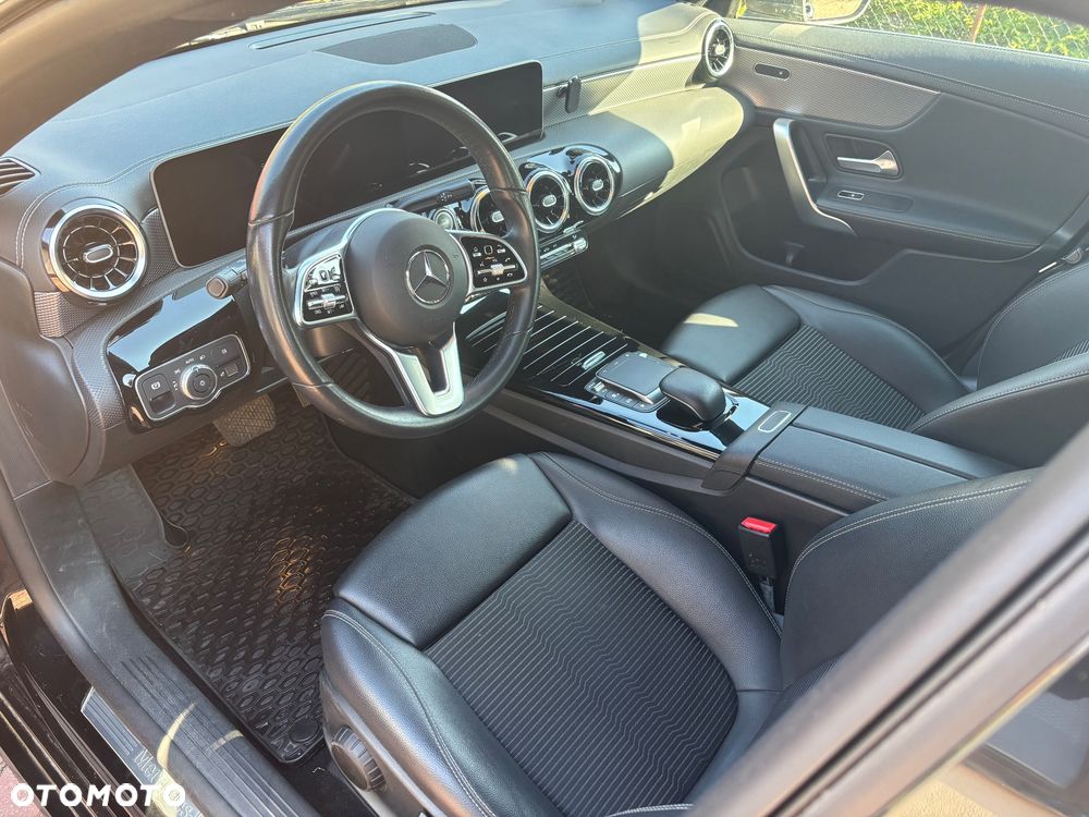 Mercedes-Benz CLA - 11