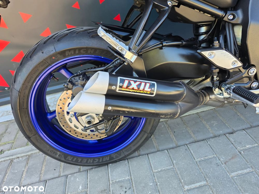 Yamaha FZ8 - 26