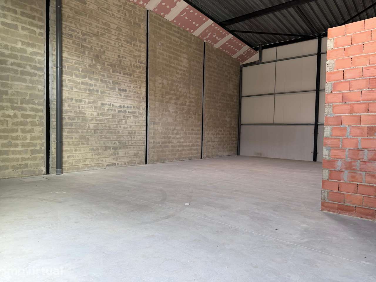 Armazém, 170 m², Alverca do Ribatejo e Sobralinho - Grande imagem: 5/10
