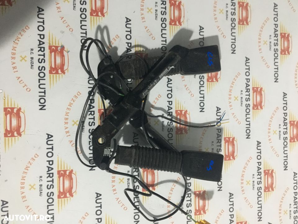 lacate centuri siguranta  MB CLS,an fabr 2008 - 1