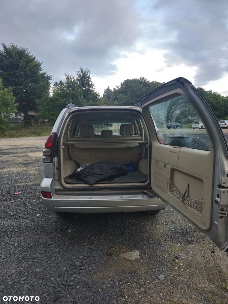 Toyota Land Cruiser - 15