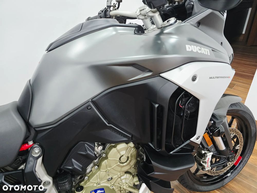 Ducati Multistrada - 10