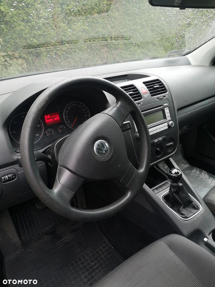 Volkswagen Golf V 1.9 TDI Comfortline - 5