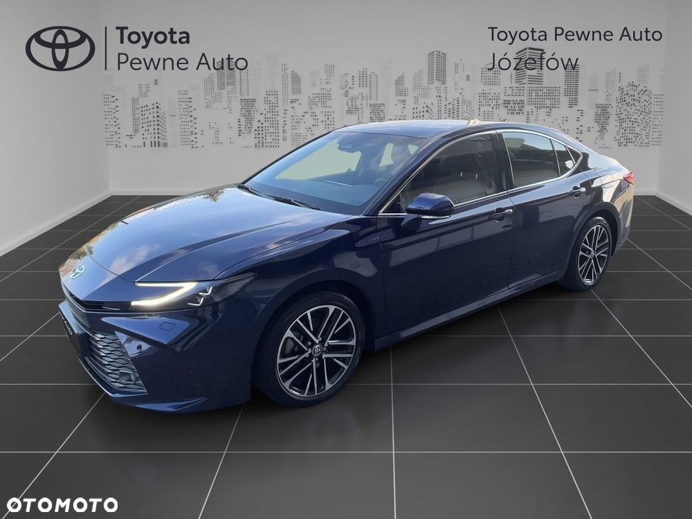 Toyota Camry - 2