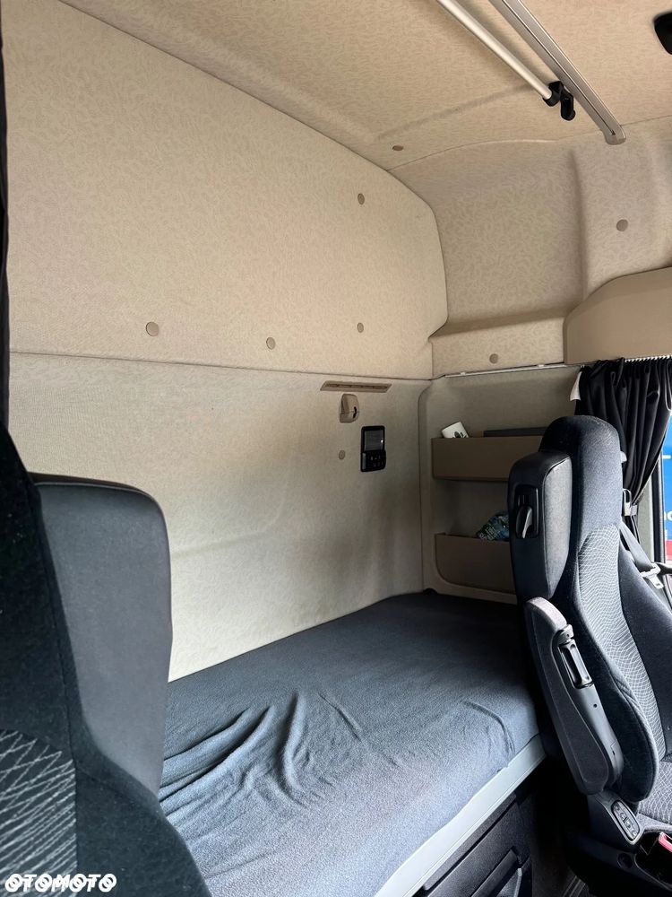 Mercedes-Benz Actros 2548 - 12