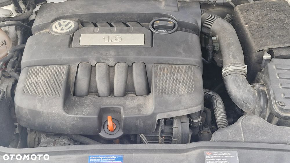Volkswagen Golf - 17