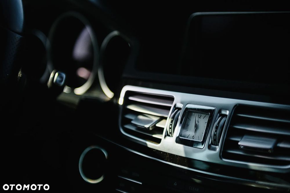 Mercedes-Benz Klasa E 200 7G-TRONIC Avantgarde - 16