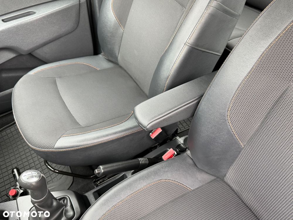 Dacia Lodgy TCe 115 Stepway - 8