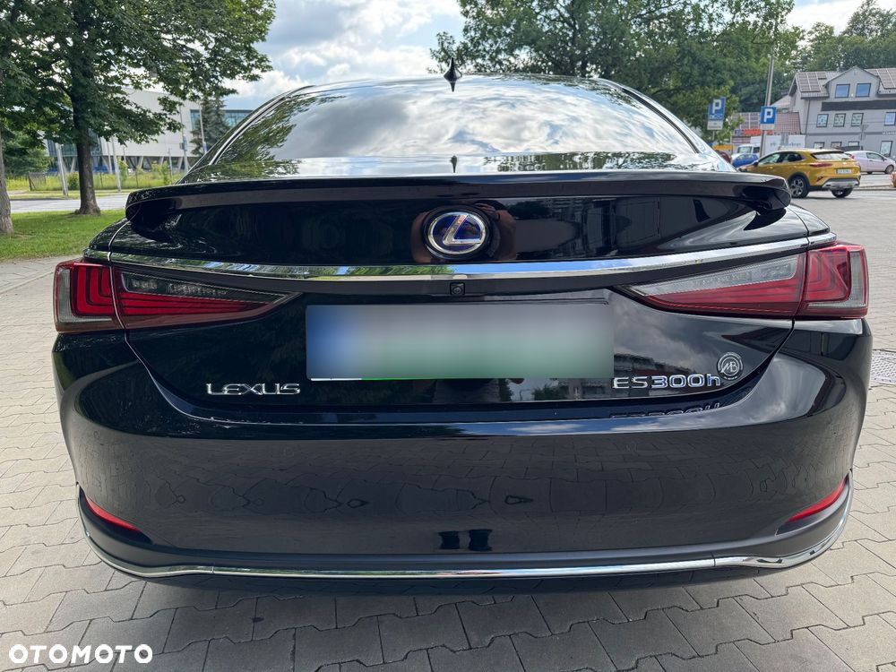 Lexus ES 300h Business Edition + - 5
