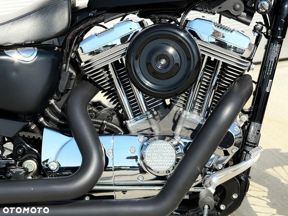 Harley-Davidson Sportster Seventy-Two - 15