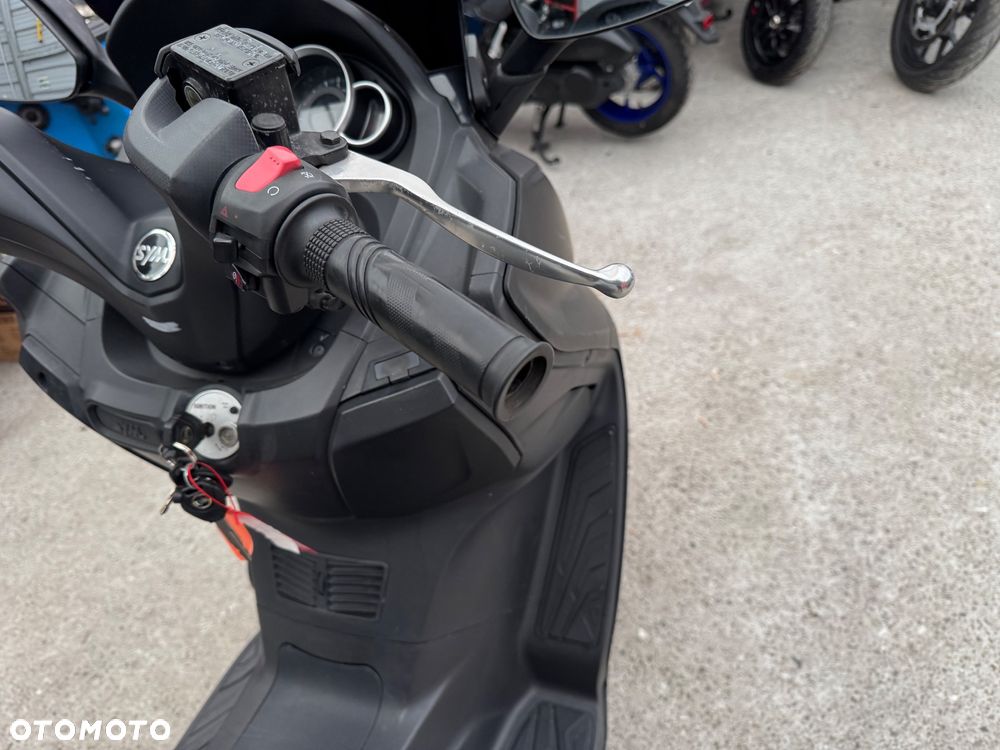 SYM GTS - 24