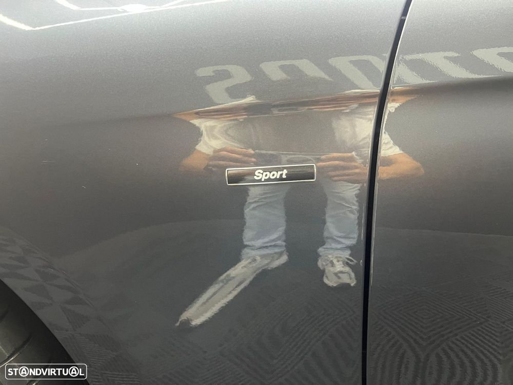 BMW 318 d Touring Navigation Sport Auto - 17