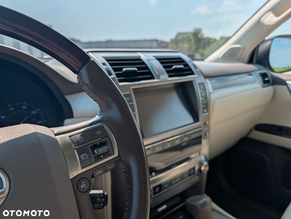 Lexus GX - 11