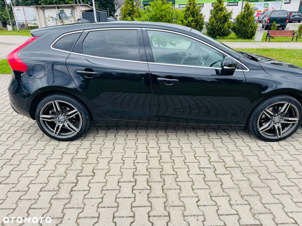 Volvo V40 D4 Momentum - 15