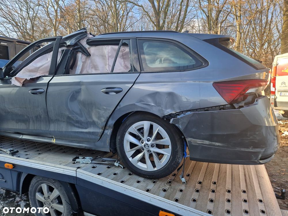 Skoda Octavia 2.0 TDI DSG Selection - 3