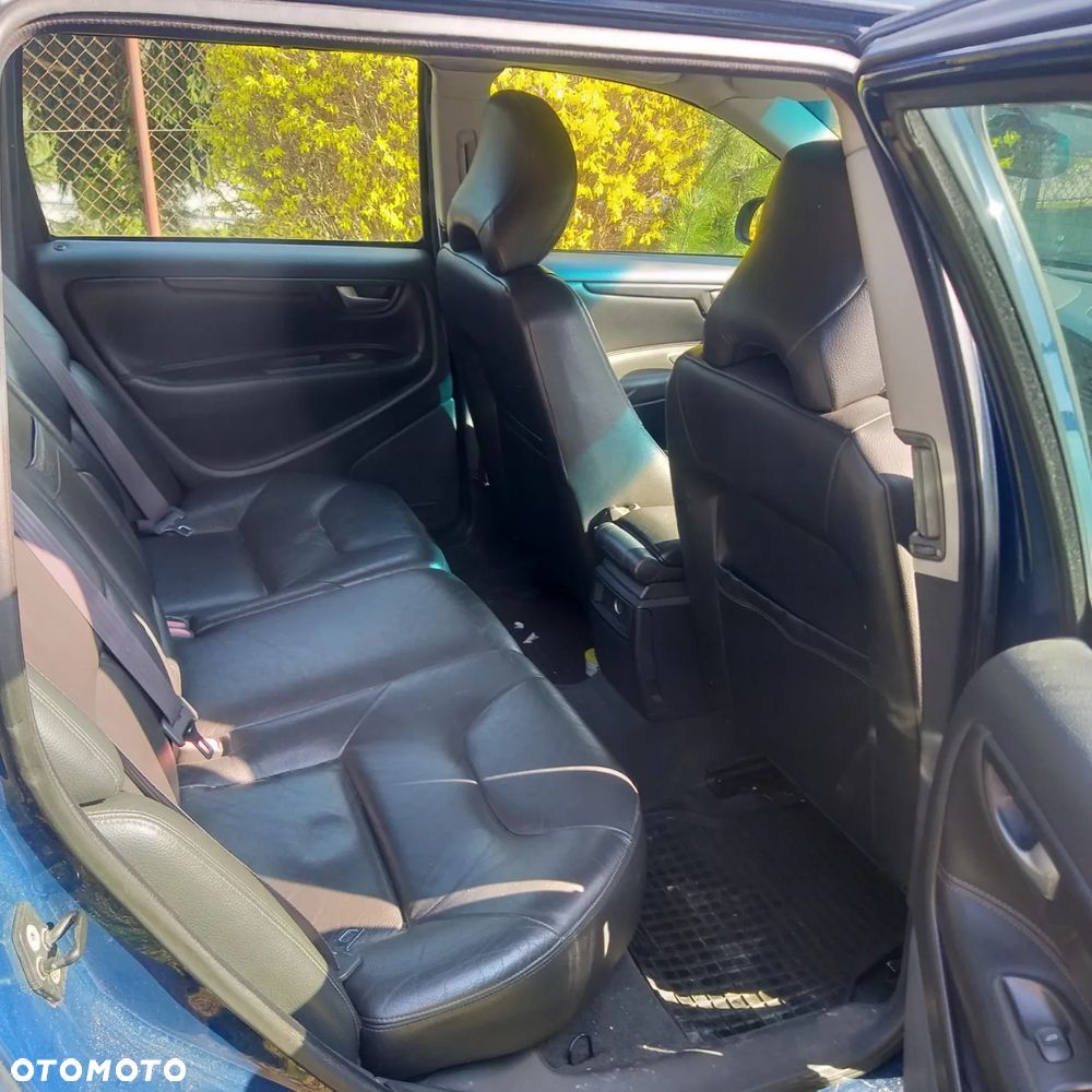 Volvo V70 D5 - 11