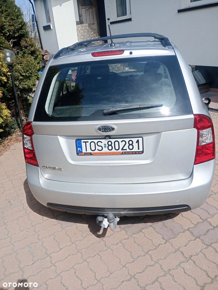 Kia Carens - 1