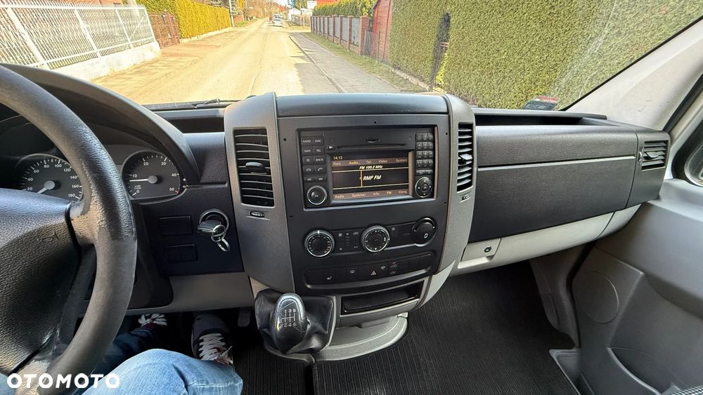 Mercedes-Benz Sprinter - 5
