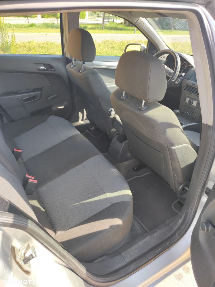Opel Astra 1.7 CDTI - 8