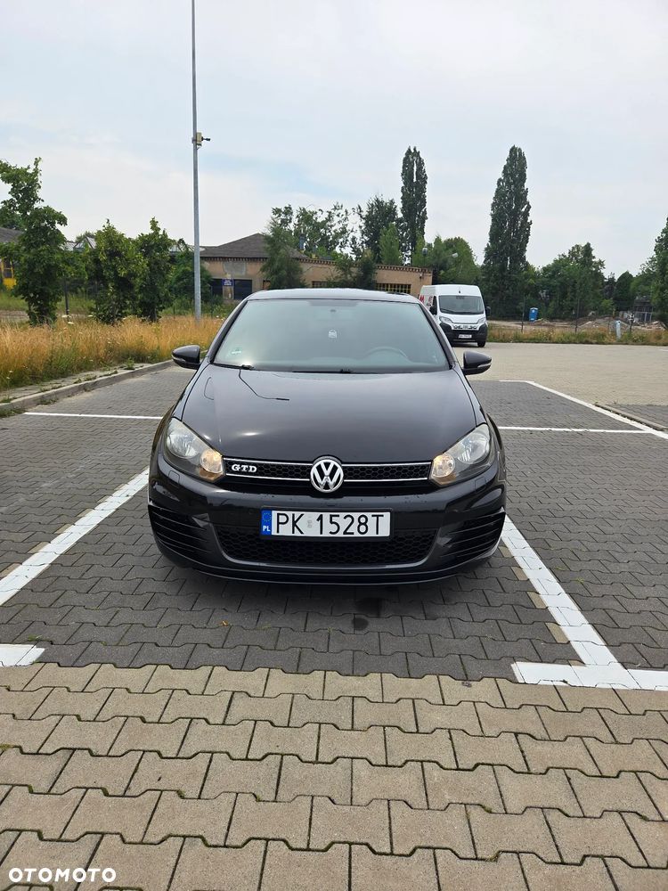 Volkswagen Golf - 2