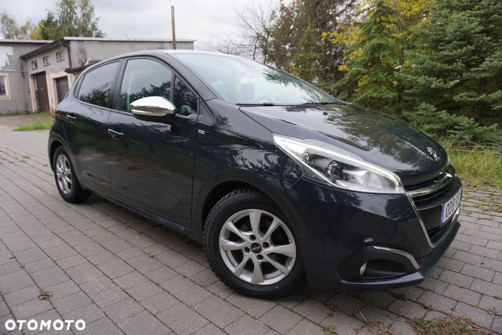 Peugeot 208 - 15