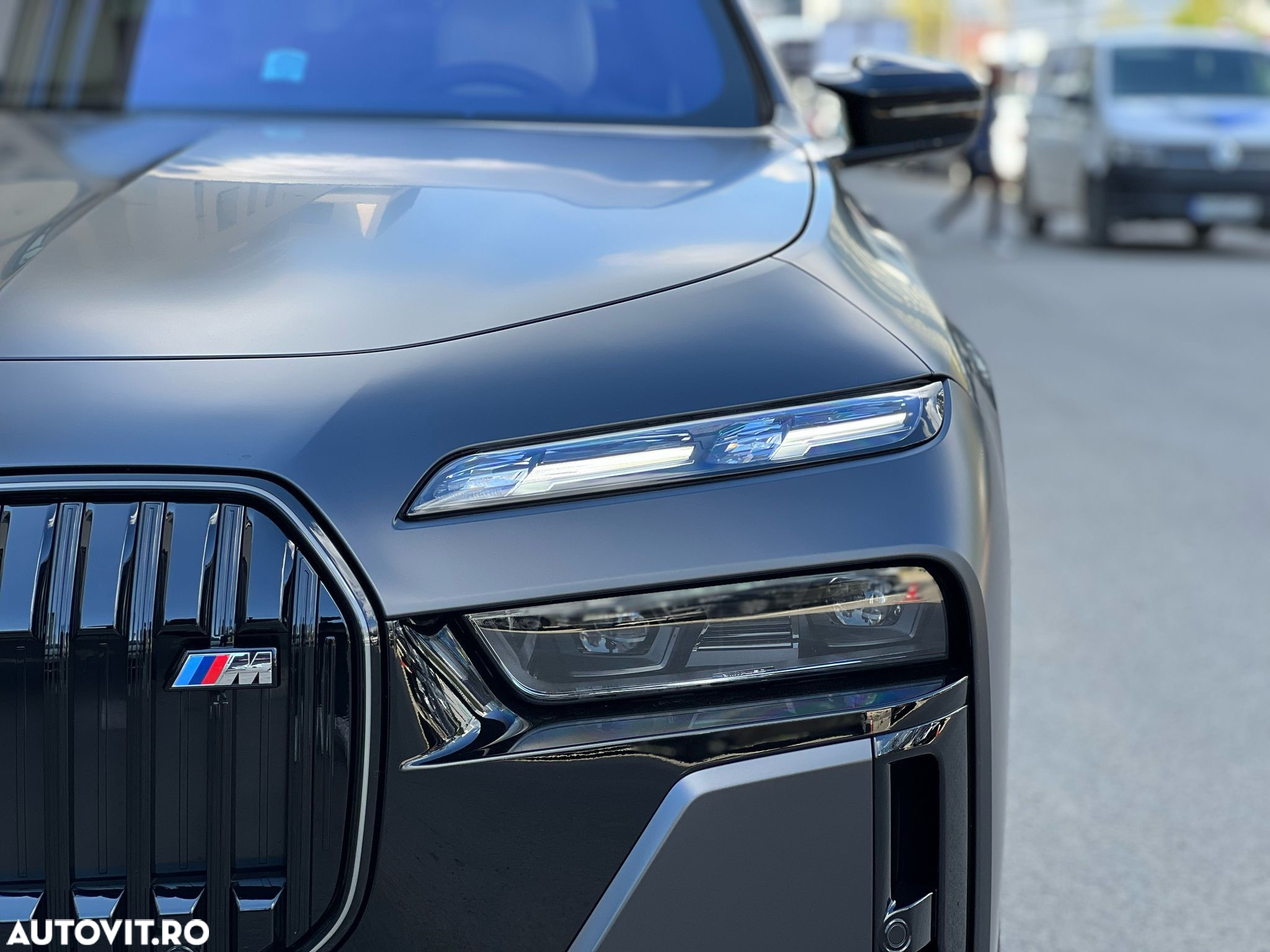BMW M7 M760e xDrive - 4