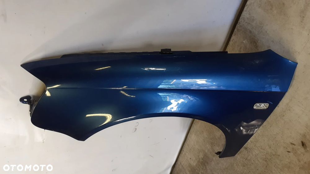 * BŁOTNIK LEWY PRZEDNI PRZÓD DO AUDI A4 B7 LZ5F NIEBIESKI - 2