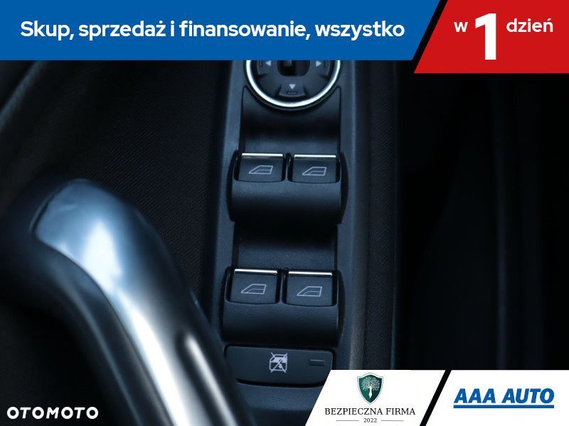 Ford S-Max - 17