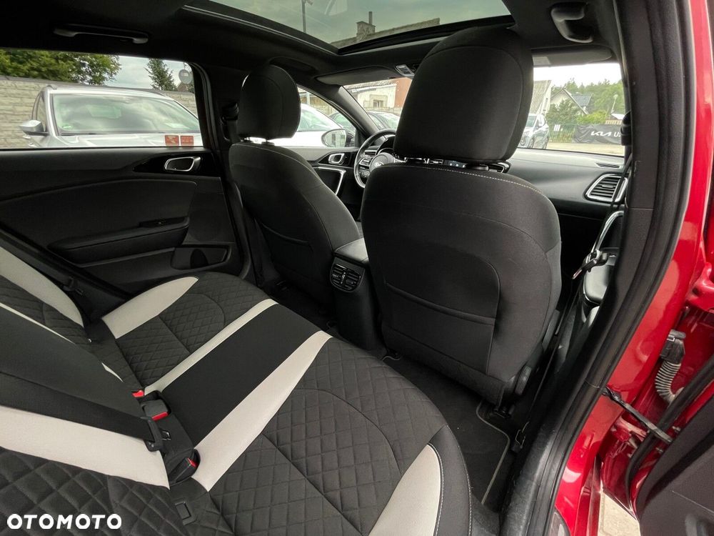 Kia ProCeed - 15